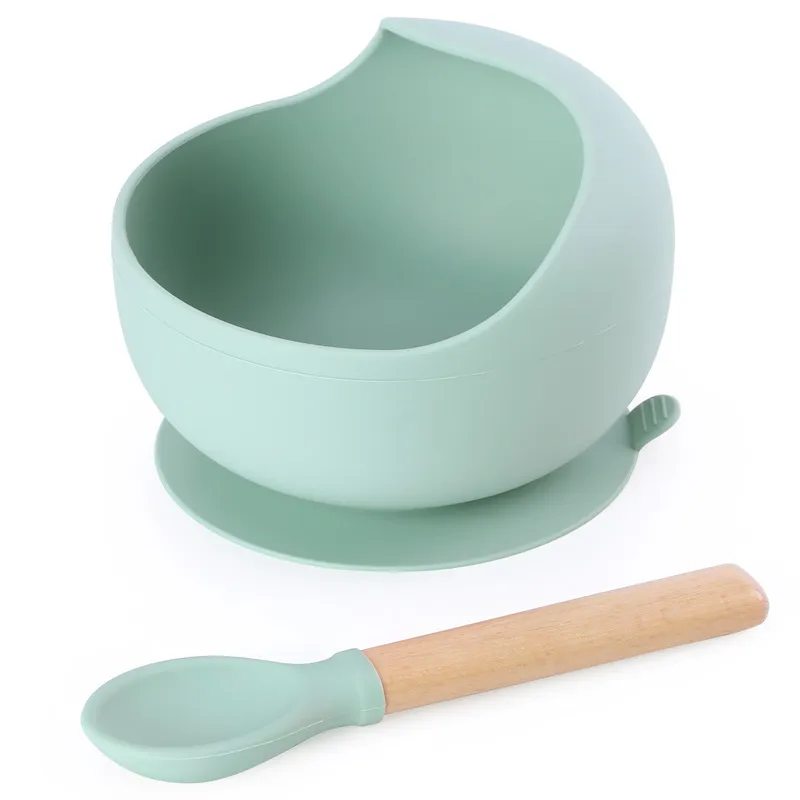 PLATO PARA BEBE CON TENEDOR Y CUCHARA, DE SILICON GRADO ALIMENTICIO 11X11X8CM